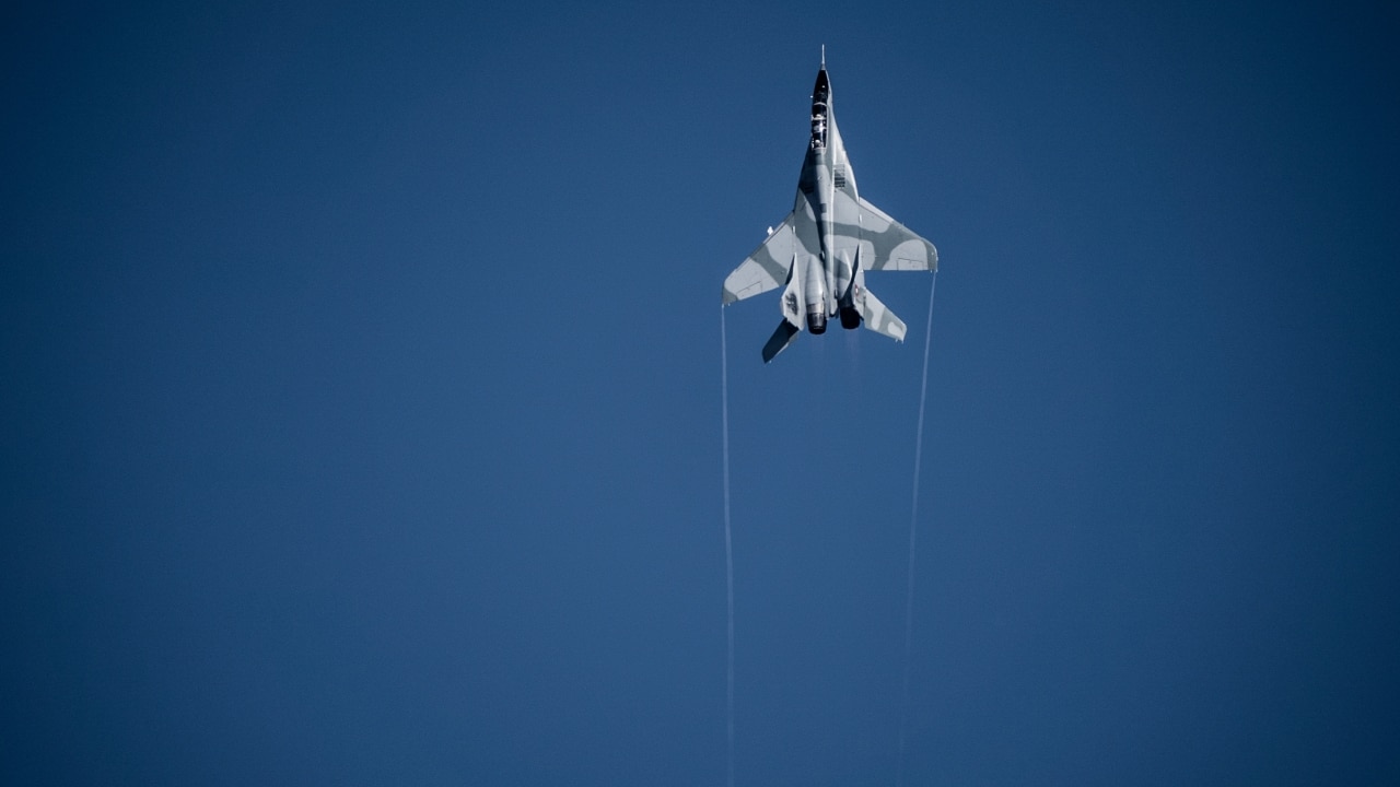 A Polônia se torna o primeiro membro da OTAN a responder aos apelos de Zelensky, prometendo enviar quatro jatos MiG-29 para a Ucrânia nos “próximos dias”.