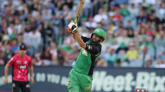 Big Bash Cricket MCG Melbourne Stars v Sydney Sixes Rob Quiney hits Sean Abbott for a six Picture:Wayne Ludbey