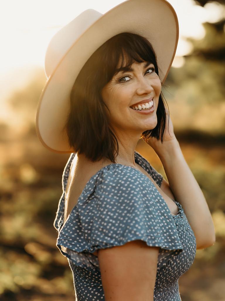 Photographer Jo Cook lives in Bees Creek and describes herself as “a super busy, loved mum of four who is living the dream.”