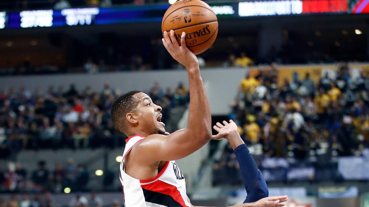 CJ McCollum agrees contract extension in Portland.