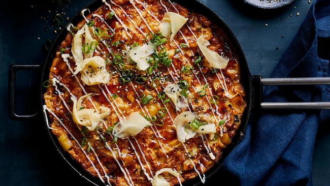 Try this easy and iconic okonomiyaki