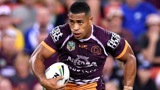 BRISBANE, AUSTRALIA - MAY 03: Jamayne Isaako of the Broncos runs with the ball during the round nine NRL match between the Brisbane Broncos and the Canterbury Bulldogs at Suncorp Stadium on May 3, 2018 in Brisbane, Australia. (Photo by Bradley Kanaris/Getty Images)