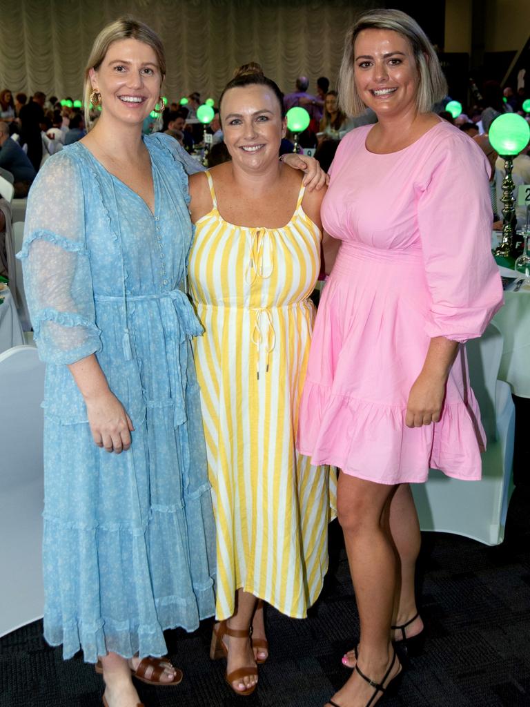 Isabella Holland, Andrea Turner, Lucy Scott, GCTC 2YO Calcutta Dinner. Picture: Andrew Meadowcroft.