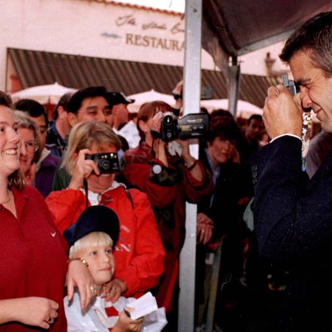 George Clooney with fans