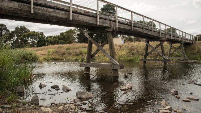 Pedestrian bridge at River Ouse. Pic: Steve Martin.