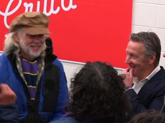 Bob Geldof chats to Craig Bellamy in the Storm rooms.