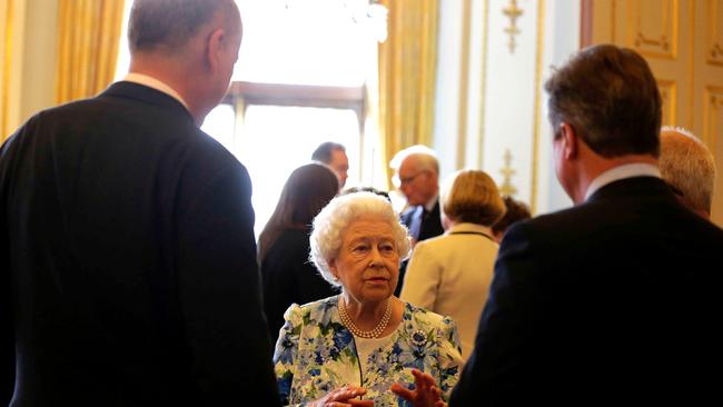 David Cameron caught telling Queen that Nigeria and Afghanistan are ...