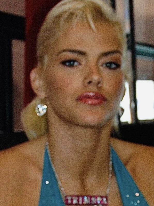 Larry also uploaded this photo of Anna Nicole Smith.