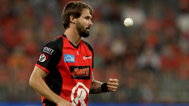 Kane Richardson in action for Melbourne Renegades.