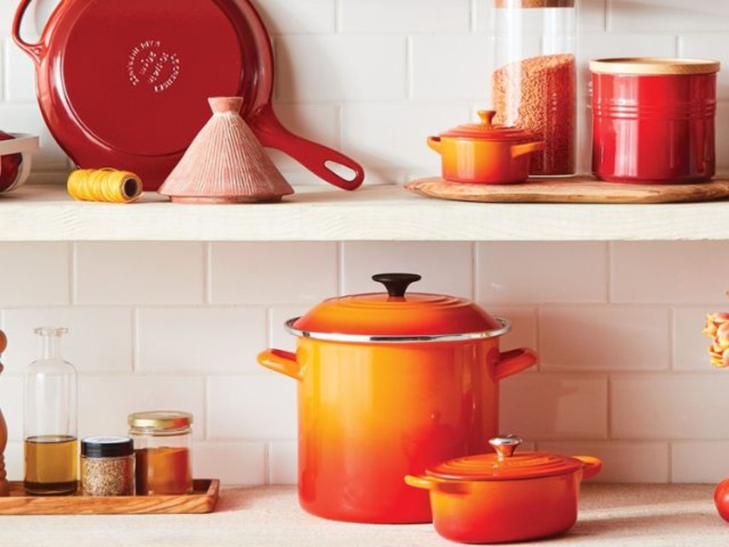 Smith & Nobel Traditions 5L Cast Iron Casserole Pot Red