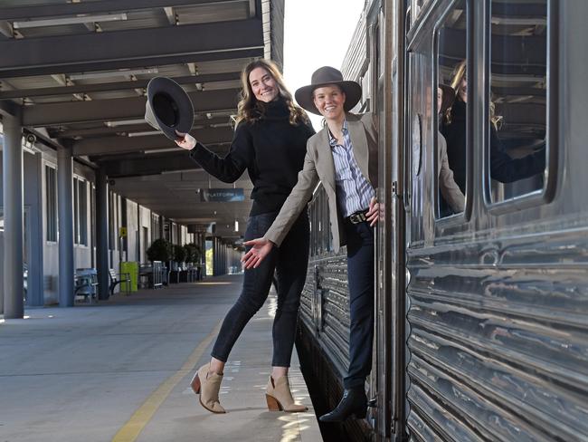 Business SA’s <s1>Lisa Andrews and Great Southern Rail’s Stacey Chau at the Adelaide rail terminal on Wednesday. They are calling for the NT-SA border to reopen so The Ghan can resume service. </s1>Picture: Tom Huntley