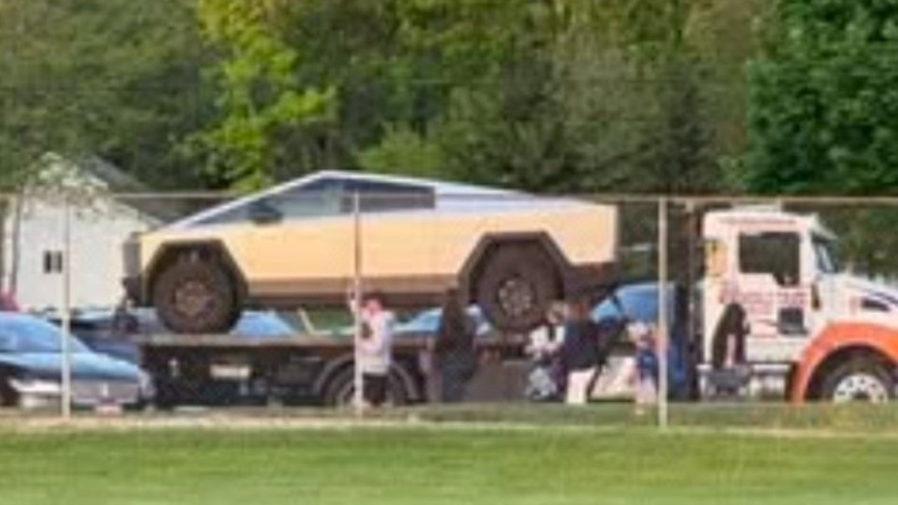 Cybertruck owner brutally mocked by kids