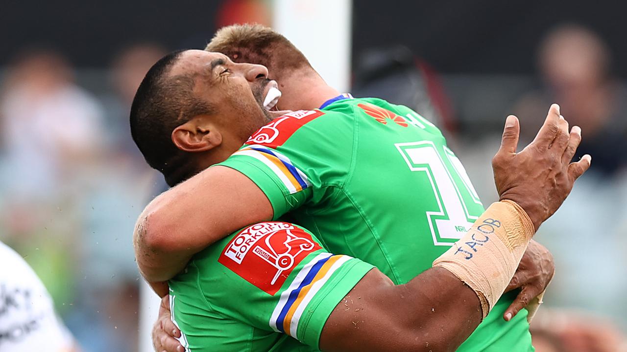 CANBERRA, AUSTRALIA - MARCH 27: Ryan Sutton of the Raiders celebrates his try with team mates during the round three NRL match between the Canberra Raiders and the Warriors at GIO Stadium on March 27, 2021, in Canberra, Australia. (Photo by Mark Nolan/Getty Images)