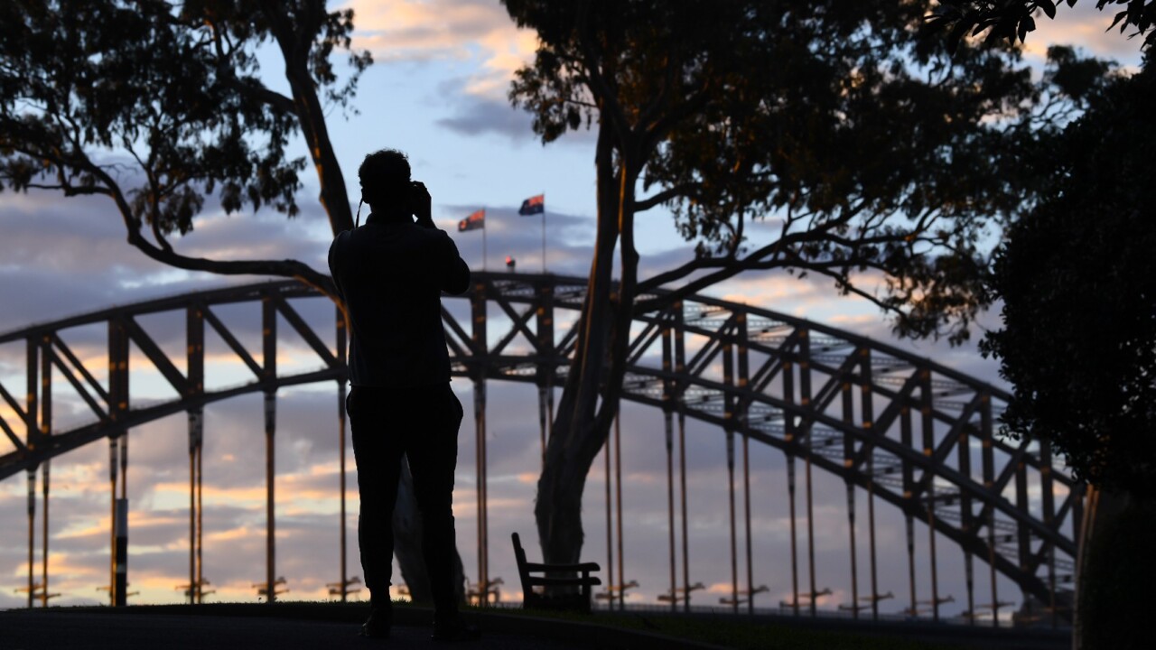NSW residents face 'very rough few weeks' despite 'encouraging' vaccine uptake
