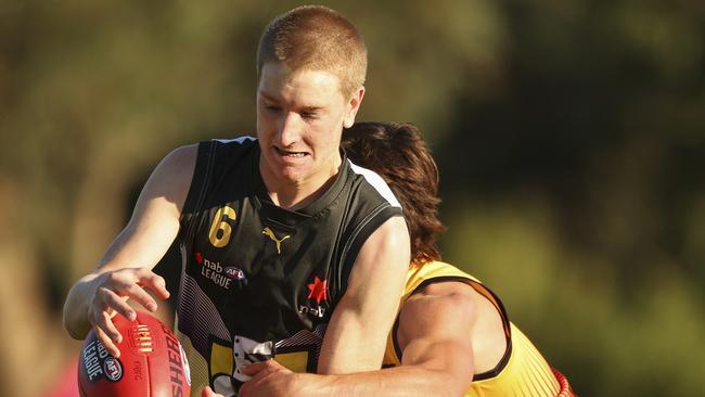 Oliver Warburton has been named in the Vic Country squad. Photo: Martin Keep/AFL Photos.