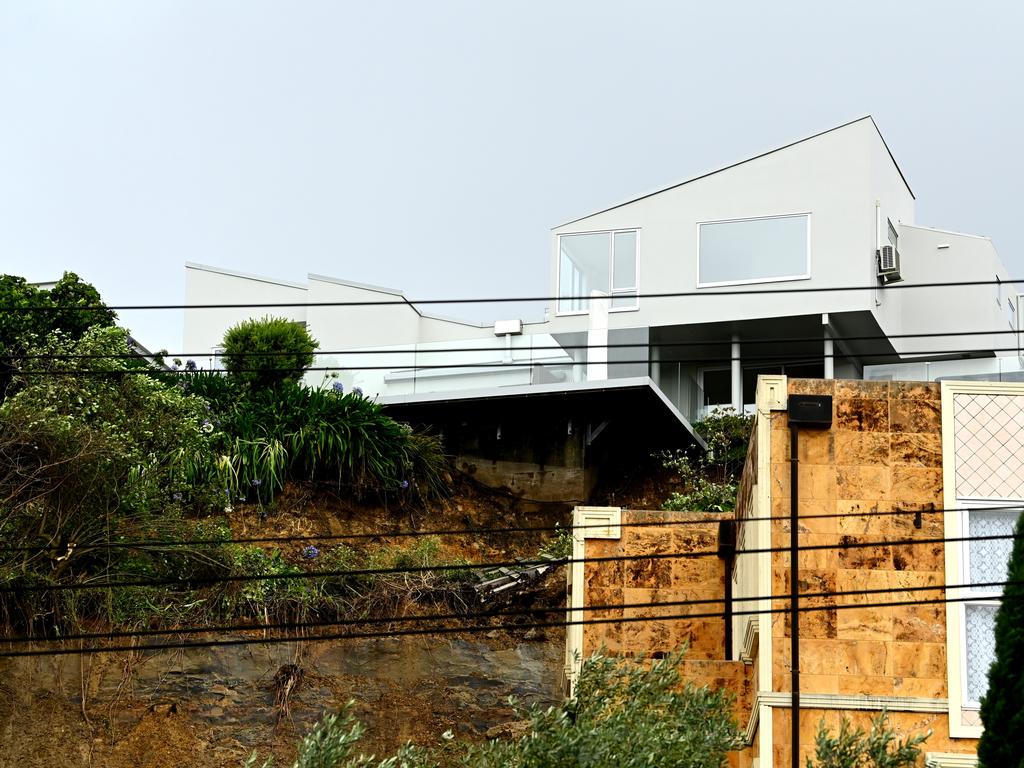 Some of the city’s most luxurious homes threaten to tumble off cliffs. Picture: Hannah Peters / Getty Images.