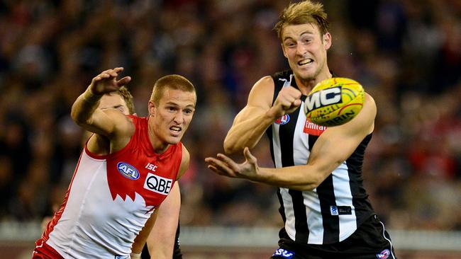 Sam and Ben Reid in action for Sydney and Collingwood.