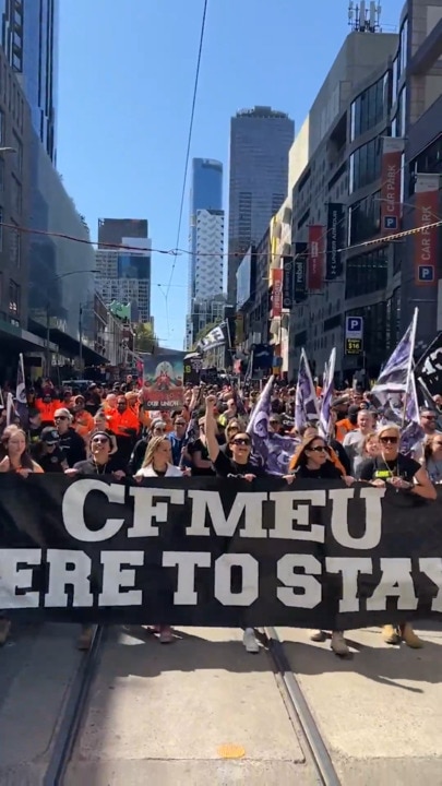 Thousands of tradies rally in Melbourne CBD