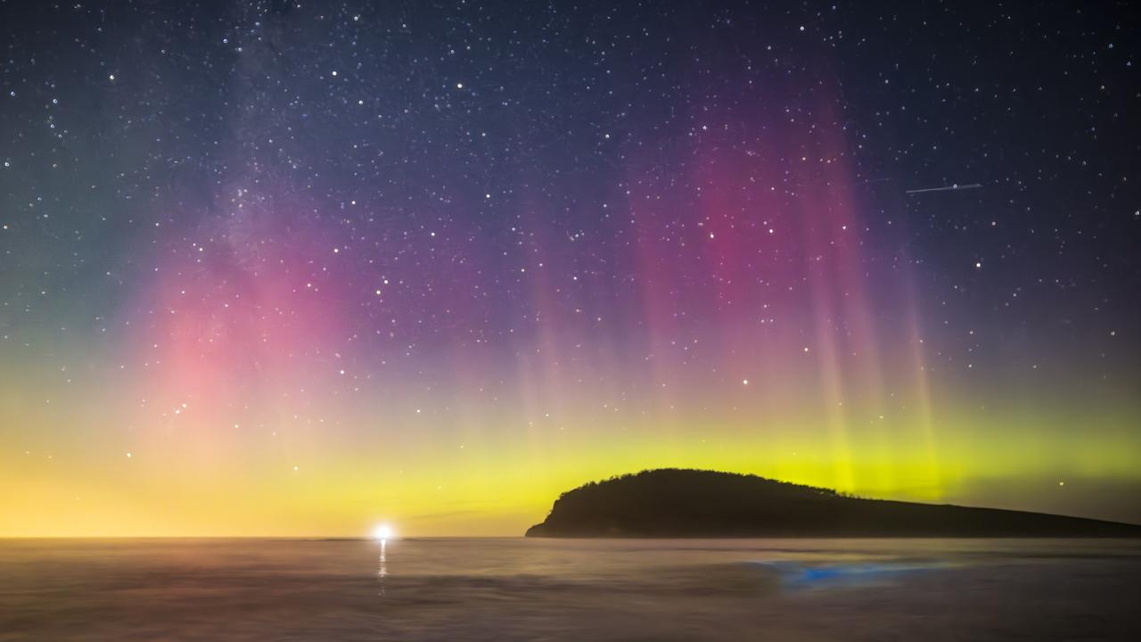 South Hobart photographer Paul Hoelen captured this stunning shot of the Aurora Australis on the evening of March 19, 2025. Picture: Paul Hoelen Photography