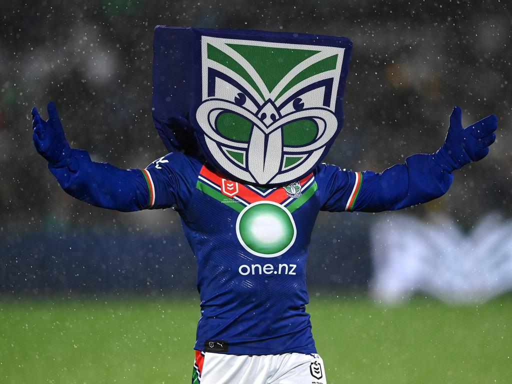 Warriors mascot Tiki brings good wet weather form to the race. Picture: Getty Images