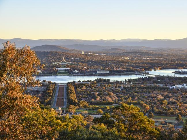 EMBARGO FOR TWAM 12 SEP 2020 FEE APPLIESCanberra, Australia, 12 June 2016. From Mount Ainslie, it a strategic position to enjoy the sunset over Canberra city and the Brindabella hills. Pic : Getty Imaghes