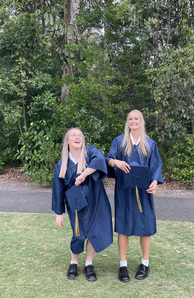 Chelsea Rowden, left, and Bella Major, right. Photo: Asa Andersen.