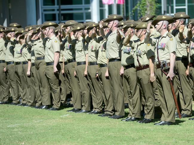 Anzac Day: Thousands march along The Strand and streets of Thuringowa ...