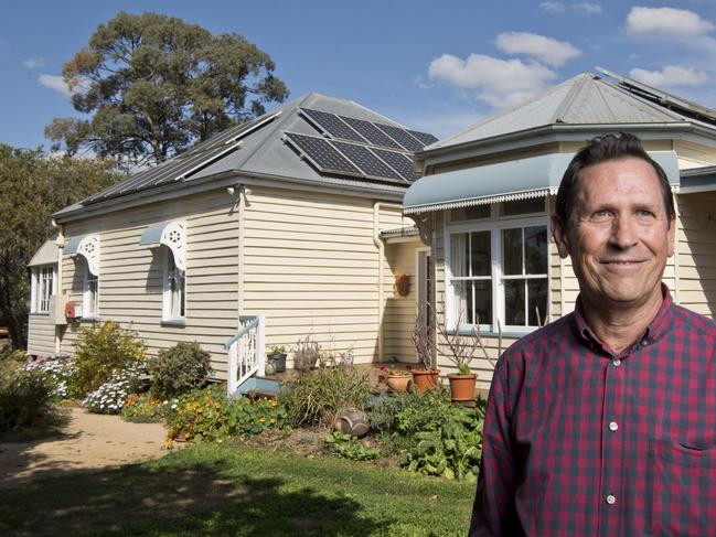 Ross Campbell's 120 year old house is designed for sustainability. Wednesday, 2nd Aug, 2020.