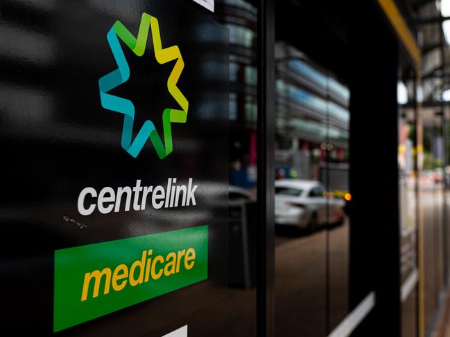 No Centrelink line on Knuckey St Darwin, 11AM, March 26, 2020.Picture: Che Chorley