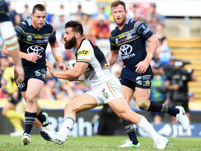 Josh Mansour was a shadow of his former self last season. Picture: Zak Simmonds