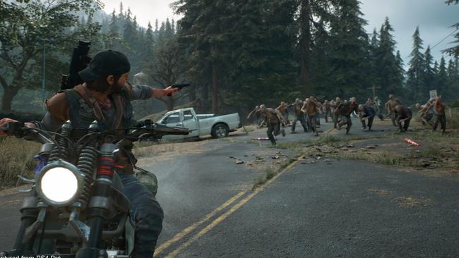 Making a dramatic motorbike-based getaway from zombie hordes is a recurring feature in Days Gone.