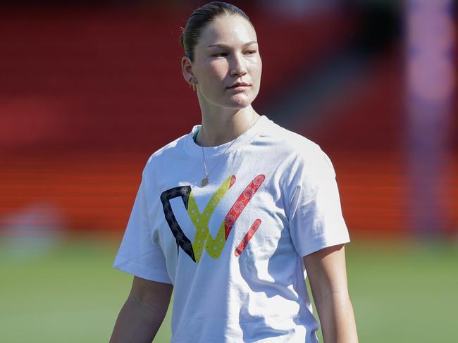 Alana Gee of the Suns warms up during the 2023 AFLW Round 07 match between the Gold Coast SUNS and the Brisbane Lions at Heritage Bank Stadium (Photo by Russell Freeman/AFL Photos via Getty Images)