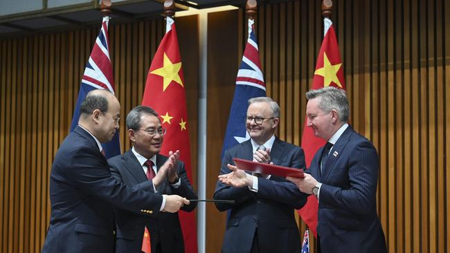 A series of new bilateral agreements were signed to further deepen Australia-China relations. Picture: NewsWire / Martin Ollman