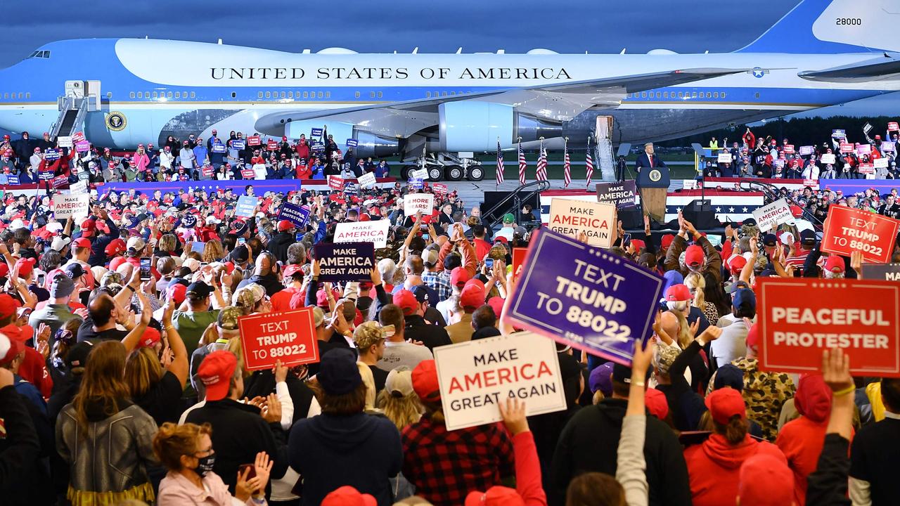 No social distancing. Picture: Mandel Ngan/AFP