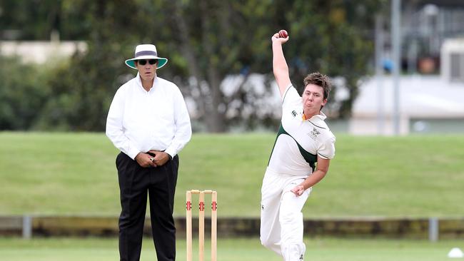 Villa’s Ben Fingland is a handful with bat and ball. Picture Richard Gosling