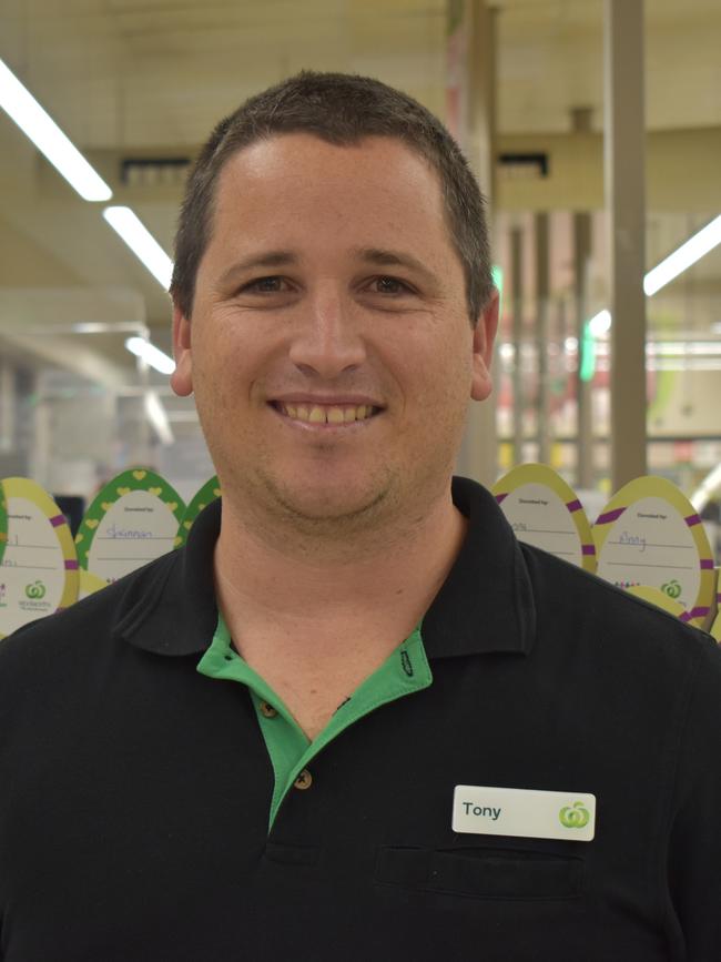 Roma Woolworths store manager Tony Marris thanks workers and the local community for the huge success of this year's Easter Appeal. Picture: Chloe Cufflin.