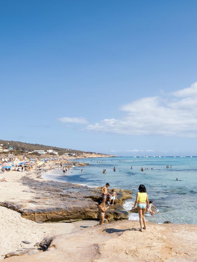 Walk down the beach to find brilliant restaurants. Photo: Elizabeth Meryment