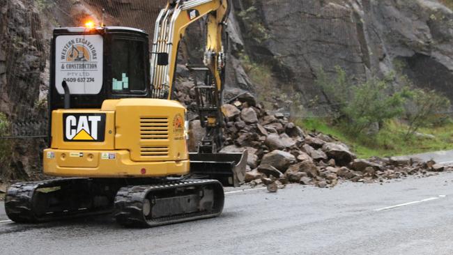 A rockfall on the Southern Outlet between Hobart and Kingston caused disruptions to traffic on Thursday, 17 June 2021.