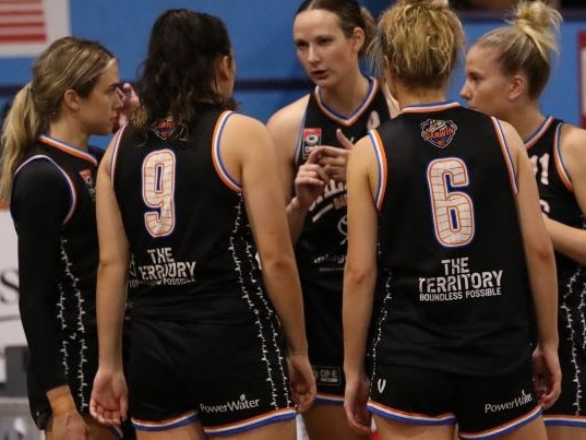 The Darwin Salties women's team are now 5-0 after beating Townsville Flames in a thriller. Picture: Darwin Salties.