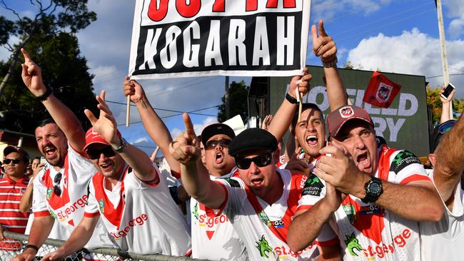 Dragons fans have plenty to cheer about. (AAP Image/Darren England)