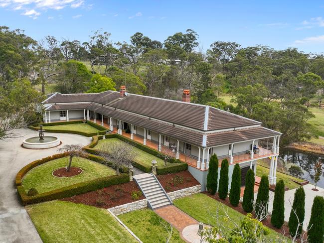 3 Calabash Rd in Arcadia. NSW Real Estate