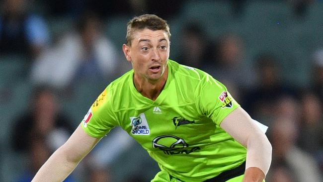 Daniel Sams of the Sydney Thunder during the Big Bash League (BBL) cricket match between the Adelaide Strikers and Sydney Thunder at Adelaide Oval in Adelaide, Saturday, February 1, 2020. (AAP Image/David Mariuz) NO ARCHIVING, EDITORIAL USE ONLY, IMAGES TO BE USED FOR NEWS REPORTING PURPOSES ONLY, NO COMMERCIAL USE WHATSOEVER, NO USE IN BOOKS WITHOUT PRIOR WRITTEN CONSENT FROM AAP