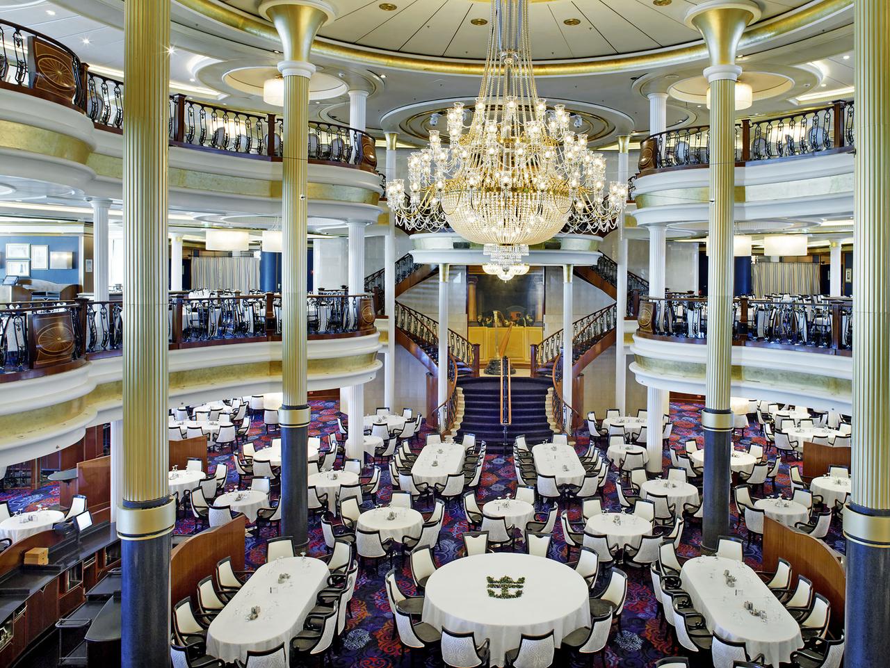 voyager of the seas main dining room