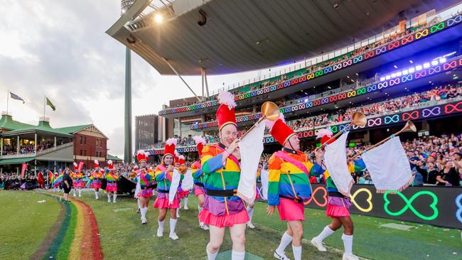 Parade-goers are set to make a comeback for Mardi Gras in 2022.