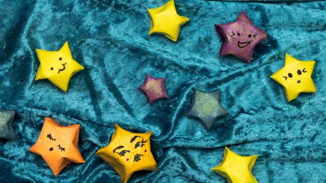 How to make glow-in-the-dark paper stars 