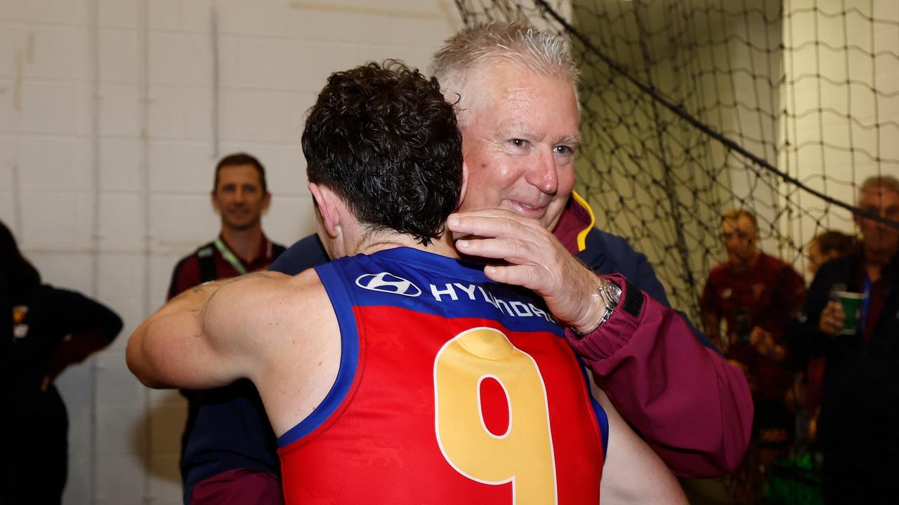 Lions boss weighs up move to bolster Dillon’s under-siege team