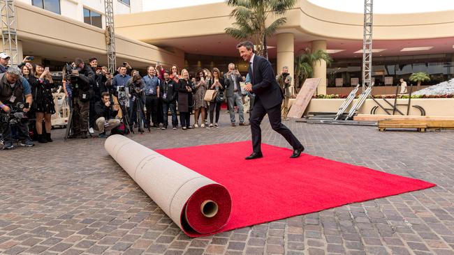 Seth Meyers, host of the 75th Annual Golden Globe Awards, rolls out the red carpet in Beverly Hills, California. Picture: Getty Images