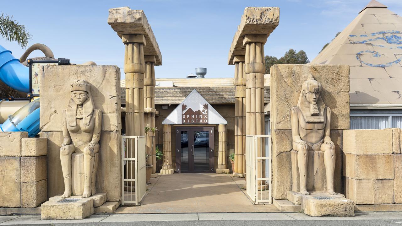 The hotel is home to the aptly-named Pharaoh’s Bistro, statues and hieroglyphics.