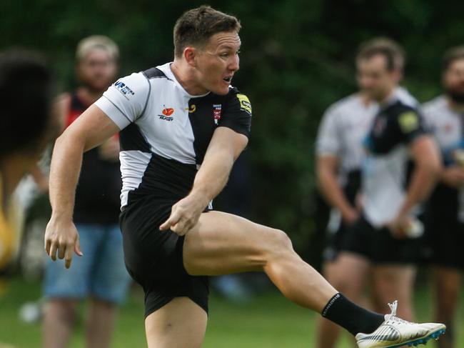 Uni's No 10 Robbie Butcher as Uni Pirates V Darwin Dragons.Picture GLENN CAMPBELL