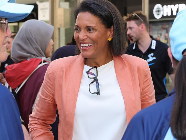 ADELAIDE, AUSTRALIA - OCTOBER 26: Commentator Mel Jones talks to the public during the WBBL 10 Season Launch on October 26, 2024 in Adelaide, Australia. (Photo by Sarah Reed/Getty Images for Cricket Australia)